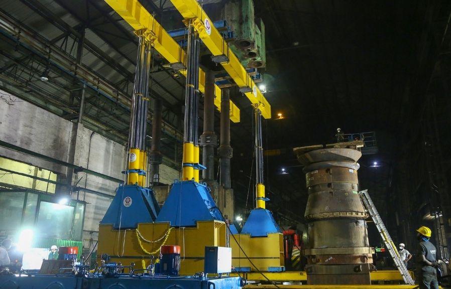 crane image