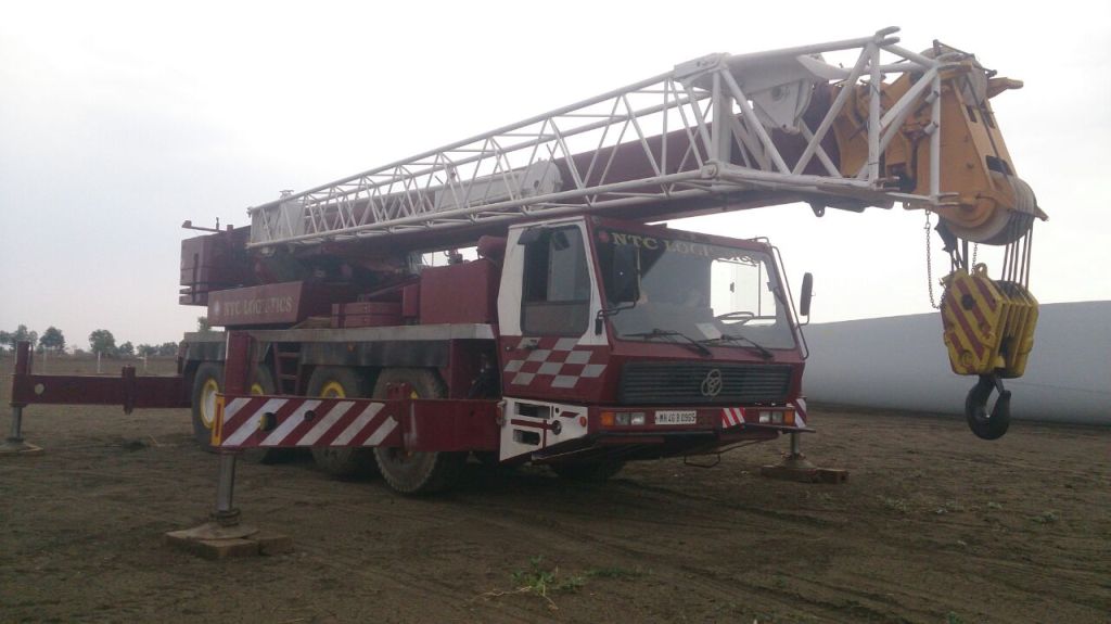 crane image
